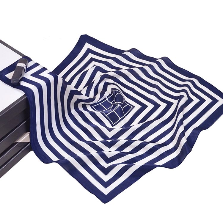 Foulards À Motifs Géométriques En Soie Pour Femmes
