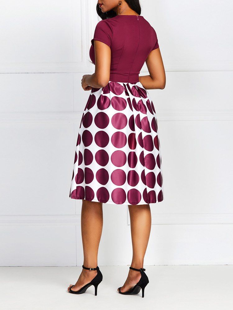 Robe Trapèze À Pois Pour Femmes Au-dessus Du Genou