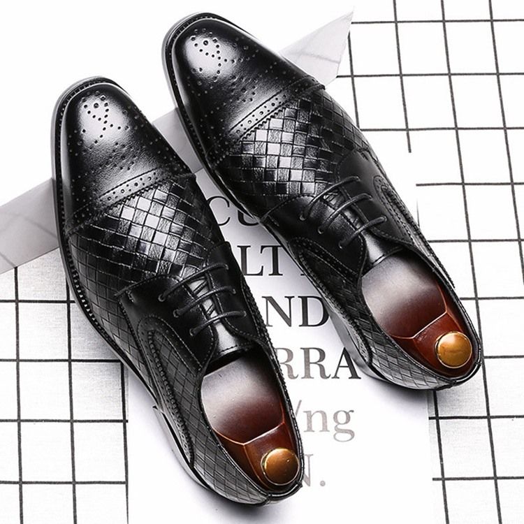 Chaussures Habillées Pour Hommes À Bout Carré Et À Coupe Basse