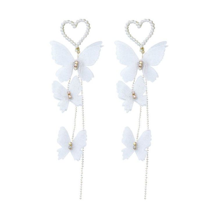 Boucles D'oreilles De Bal D'étudiants Doux