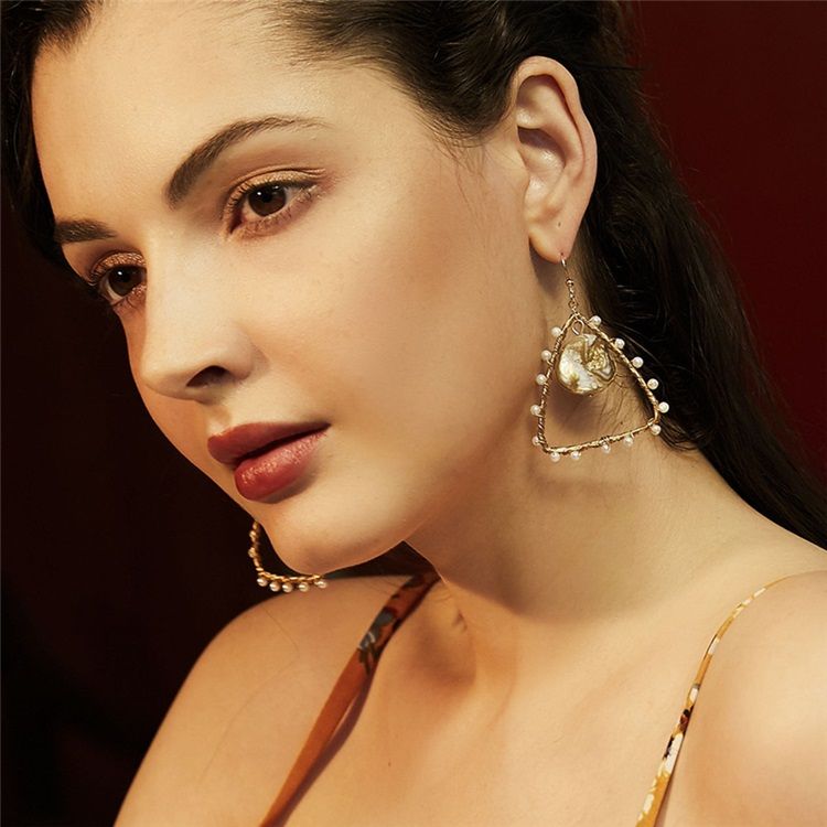 Boucles D'oreilles Pour Femmes D'anniversaire De Charme De Bronze Européen
